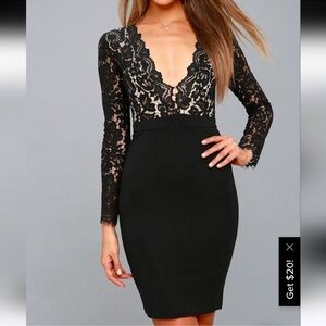 Lulu's Elegant Black Lace Long Sleeve Dress size Large NWT plunging vneck